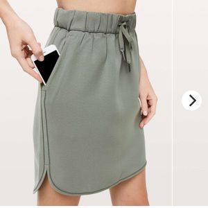 Lululemon on the fly skirt size 4 - gray sage